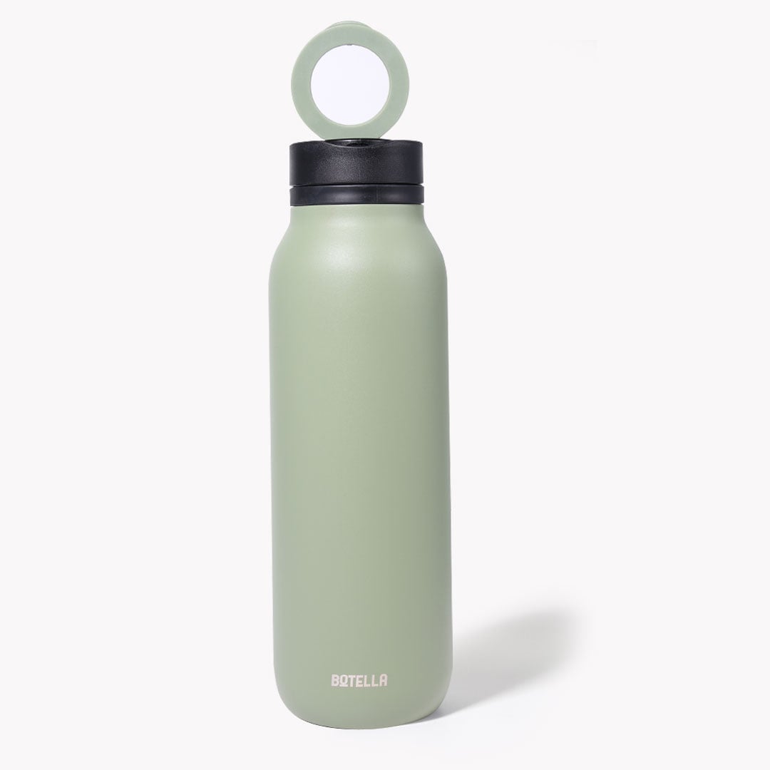 900ml Multi-Functional Drink Bottle with Magnetic Phone Loop - view 1 of 24