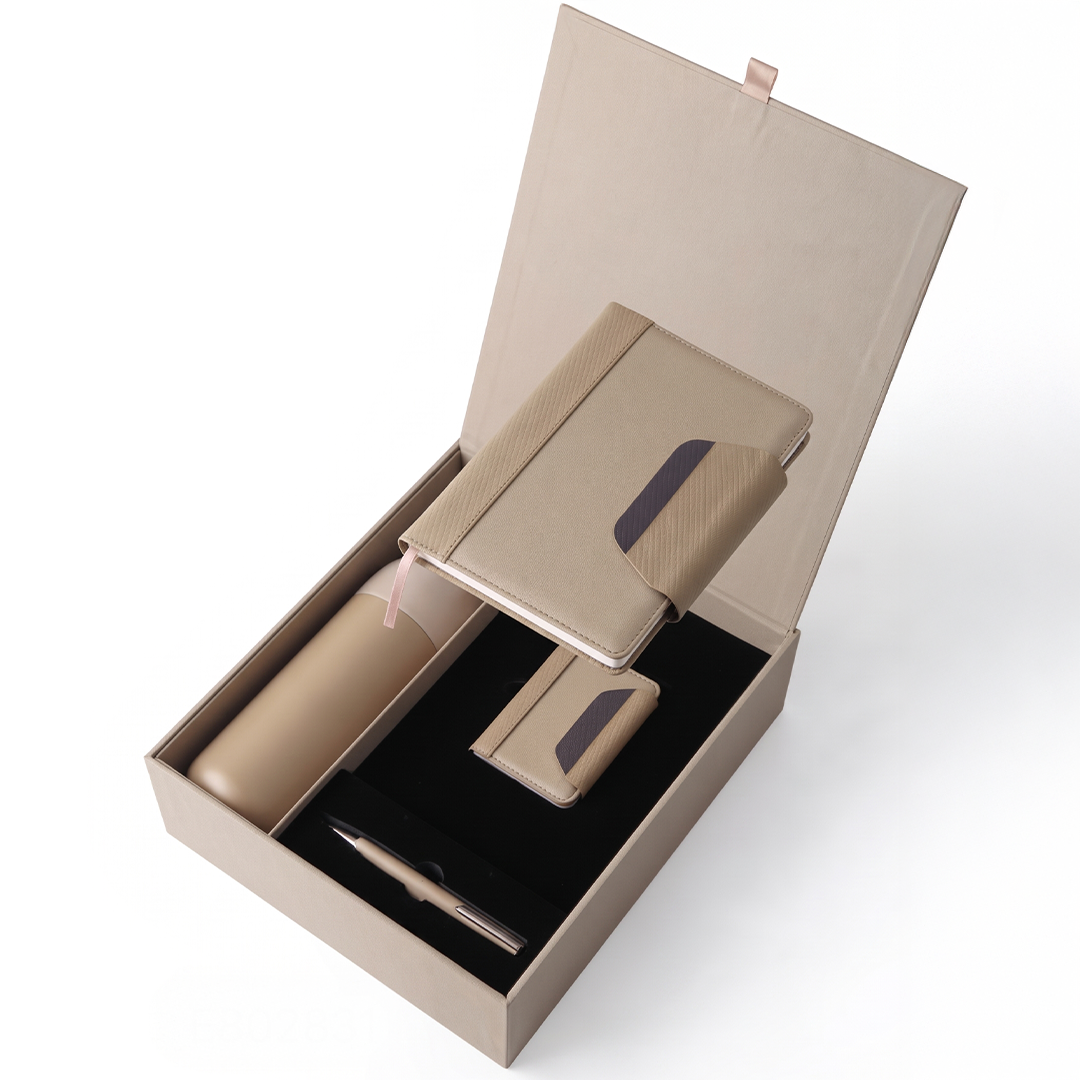 ON-BOARD SET | Premium Onboarding Gift Set
